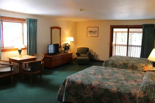 Hotel Nootka Lodge