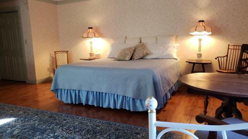 Posada Hawks House Inn