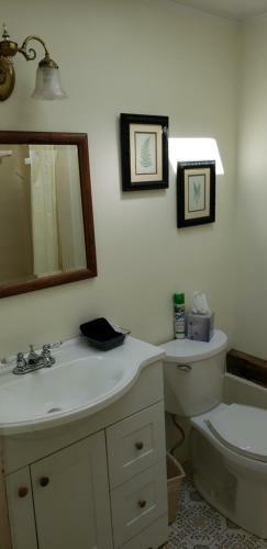 Posada Hawks House Inn