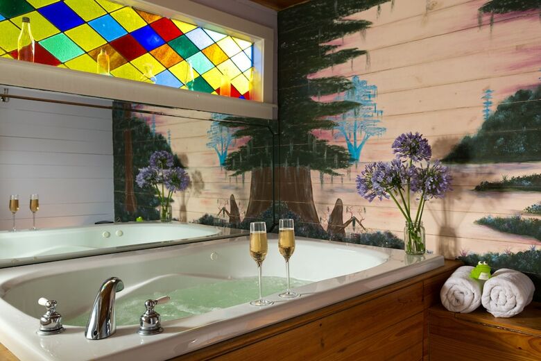 Maison D'memoire Bed & Breakfast Cottages
