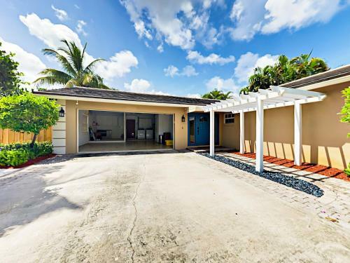 Tropical Getaway Home