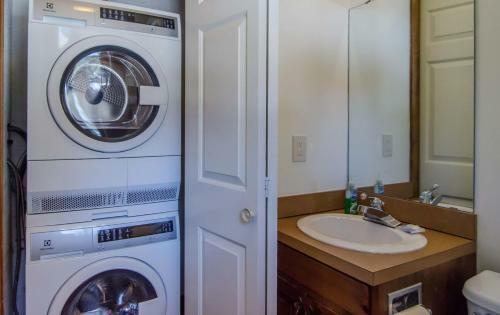Saltbox By Carefree Quechee Vacations