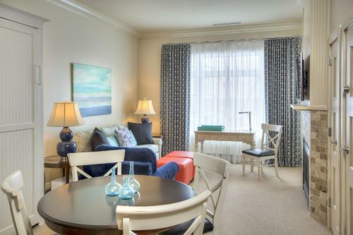 Hotel Inn At Bay Harbor, Autograph Collection