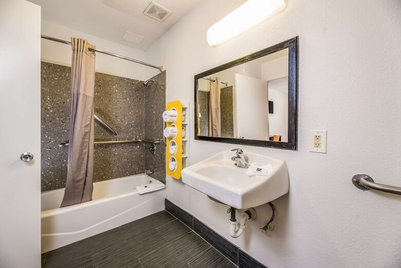 Hotel Motel 6 Westley Ca