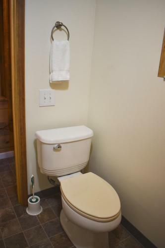 Exit Glacier Lodge