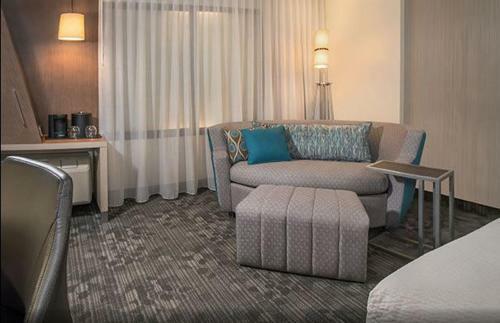 Hotel Courtyard By Marriott Rome