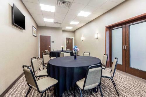 Hotel Comfort Suites Brookings