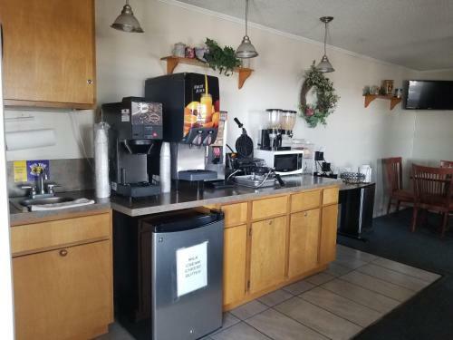 Posada Americas Best Value Inn Belleville