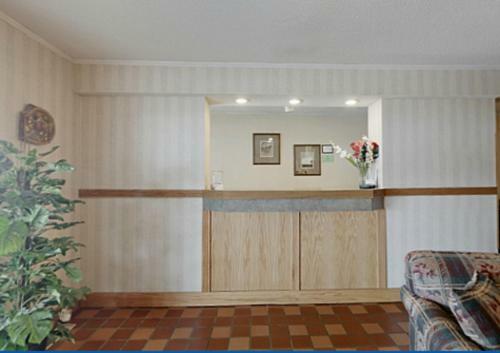 Posada Americas Best Value Inn Belleville