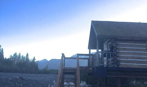 Glacier Creek Cabins