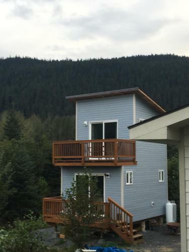 Glacier Creek Cabins