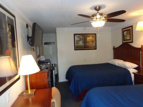 Motel Husker Inn