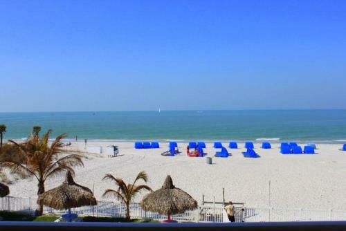 207 Beach Place Condos