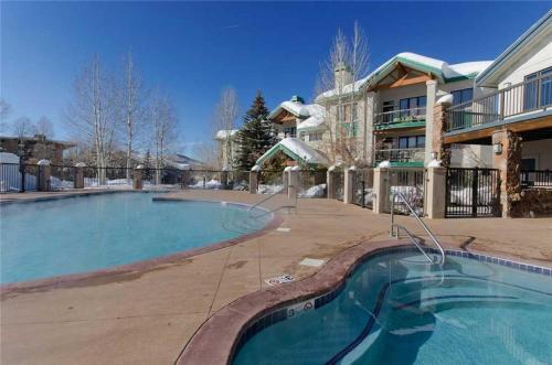 Storm Meadows Club B Condominiums - Cb420