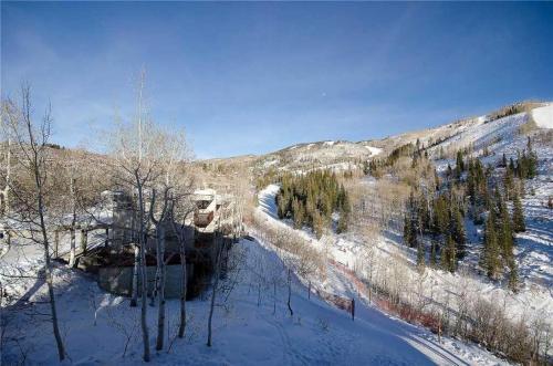 Storm Meadows Club B Condominiums - Cb420
