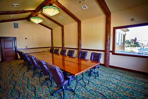 Lucky 7 Casino & Hotel (Howonquet Lodge)
