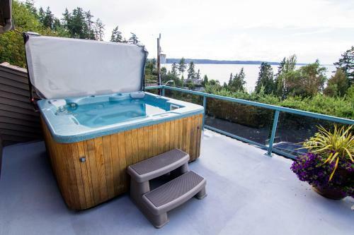 Olympic View Cottage