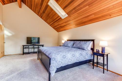 28 Cypress