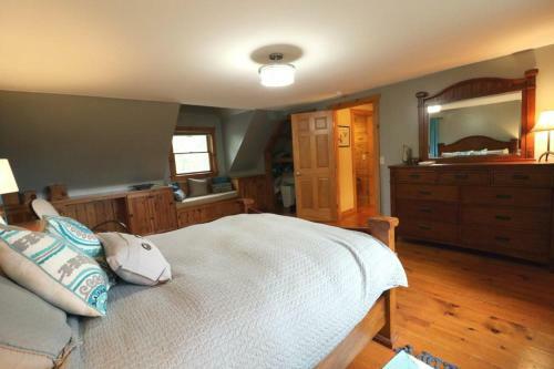 Reed Hill Cabin