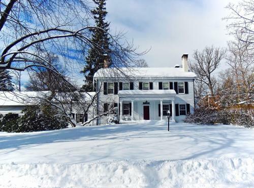 Bed & Breakfast Millbrook Country House