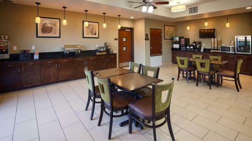 Hotel Best Western Plus Desoto Inn & Suites