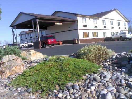 Hotel Colstrip Inn & Suites