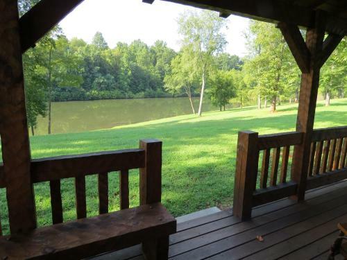 Lodge Southern Comfort Lakeside Cabin Resort