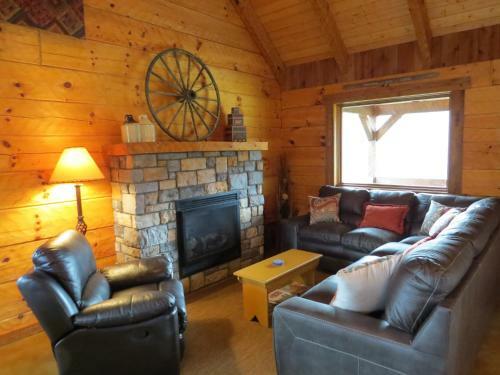 Lodge Southern Comfort Lakeside Cabin Resort