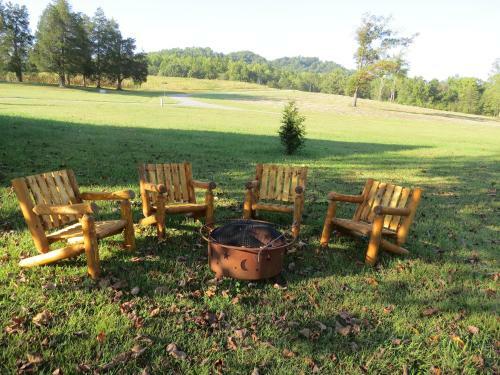 Lodge Southern Comfort Lakeside Cabin Resort