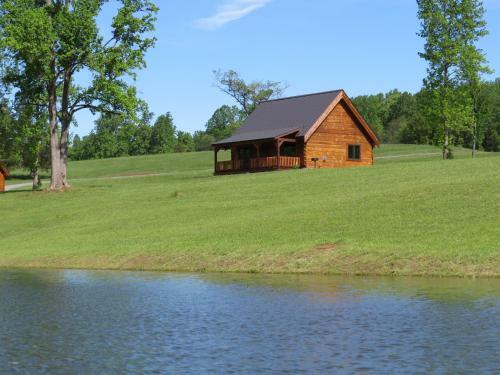 Lodge Southern Comfort Lakeside Cabin Resort