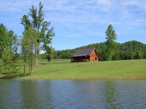 Lodge Southern Comfort Lakeside Cabin Resort