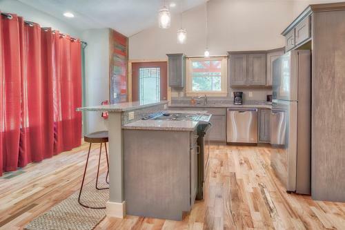 Evergreen - Hocking Hills Home