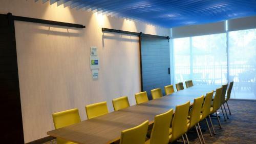 Hotel Holiday Inn Express & Suites - Jacksonville W - I295 And I10