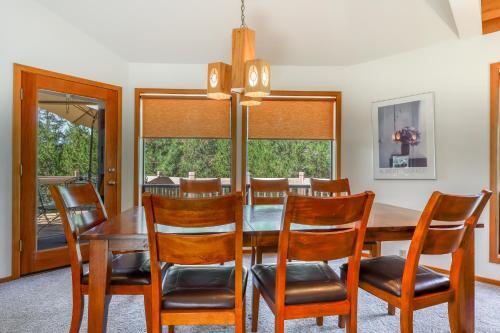 Hickory Lane 16 | Discover Sunriver