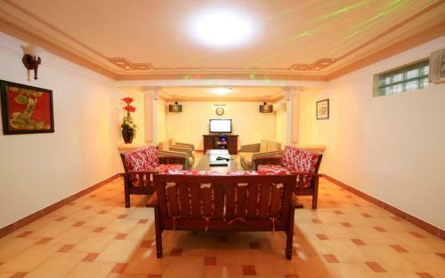 Hotel Gold Rooster Resort