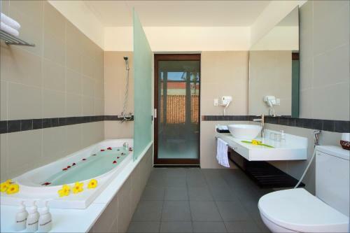 Hotel Tam Thanh Beach Resort & Spa