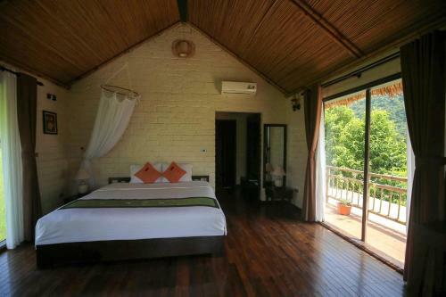 Mai Chau Villas
