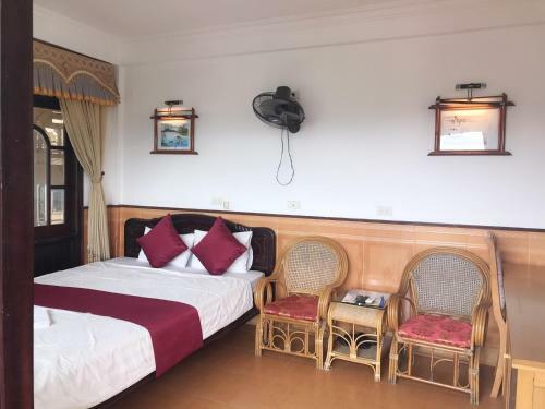 The Long Hotel