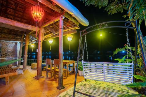 Lodge Phong Nha Coco House