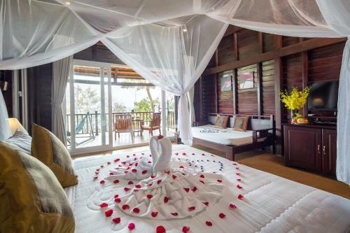 Hotel Sea Sense Resort