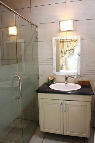 Hotel Hoang Gia Doc Let