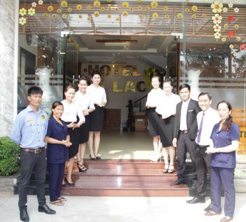 Au Lac Hotel