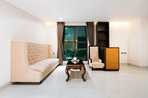Royal Quang Binh Hotel