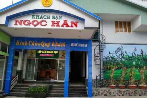 Hotel Kh�ch S?n Ng?c H�n