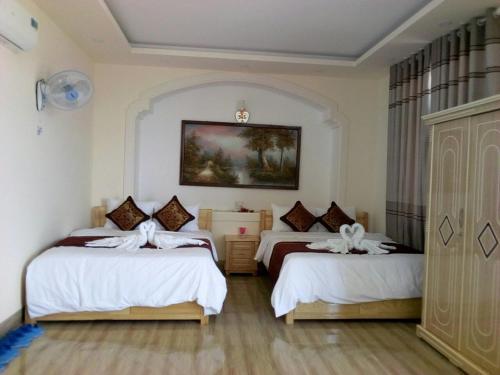 Hotel Kh�ch S?n T�nh Ph�t