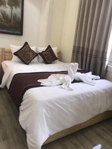 Hotel Kh�ch S?n T�nh Ph�t
