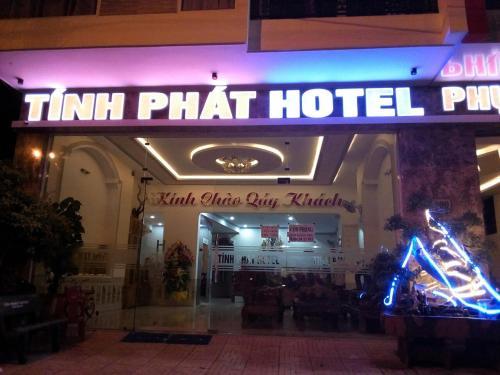 Hotel Kh�ch S?n T�nh Ph�t