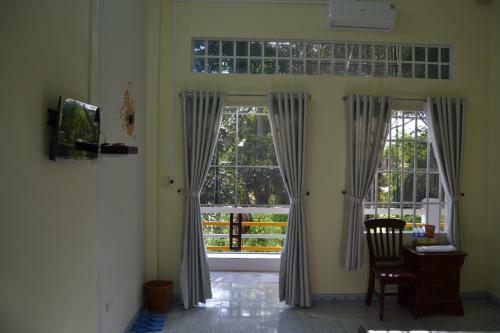 Hostal Binh An Backpacker Guesthouse