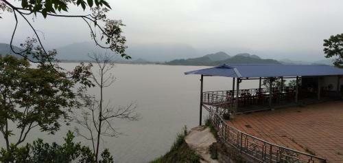 Ha Thai Ecolodge Nui Coc Lake