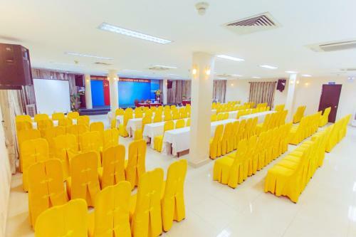 My Tra Riverside Hotel